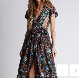 ✨LAST CHANCE!✨Floral Dress